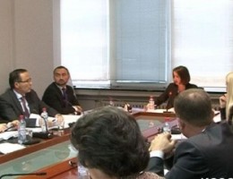 Gelecek Yıl Maaşlara Zam Yok