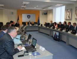 Hükümet Bugün EULEX İçin Toplanıyor