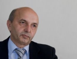 Mustafa'nın Başkan Seçilmesi Kararının Askıya Alınması Sorunu Çözmez