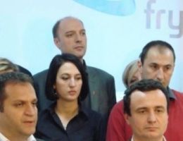 Vetëvendosje Parti  İçi Referandum Örgütlüyor