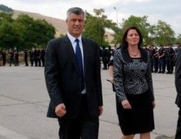 Jahjaga ve Thaçi, Obama'yı Kutladı