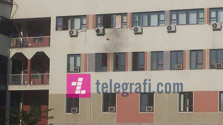 Meclis'e "Rugovasit (Rugovalılar)" Saldırdı