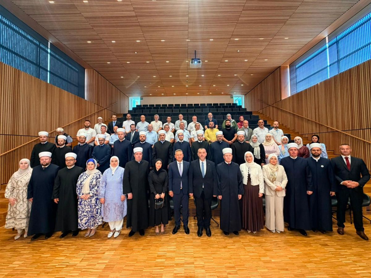 Slovenya İslam Birliği Meşihat Başkanı Nevzet Efendi Poriç Yeniden Seçildi