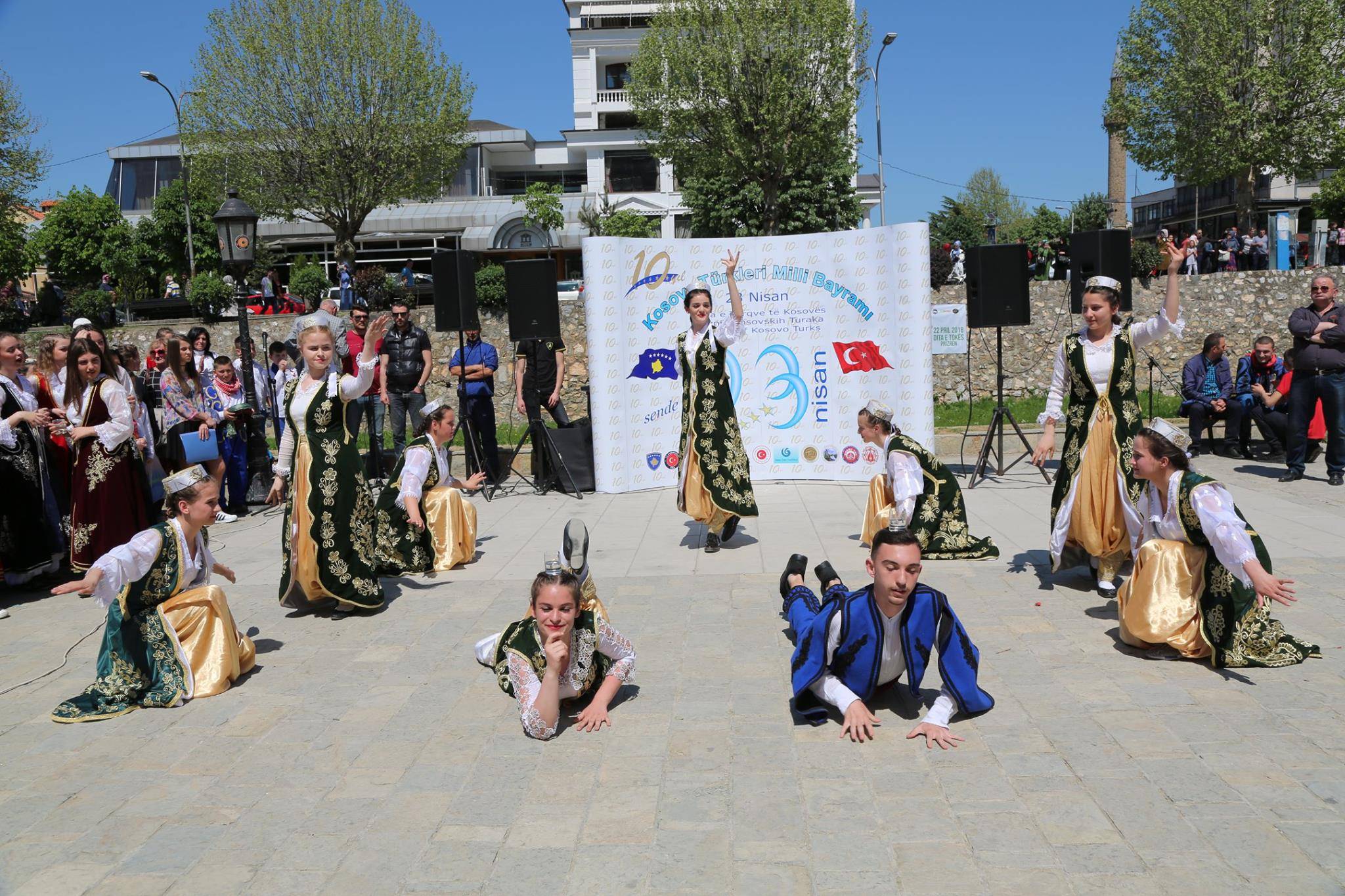 Şadırvan Meydanı’nda Konsere Yoğun İlgi