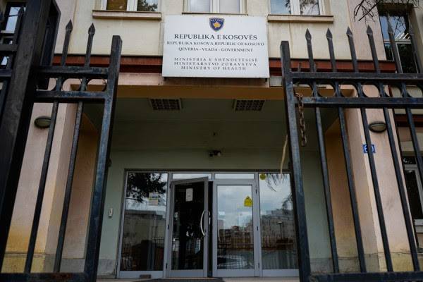 Muhalefet, Sağlık Bakanının Atanmasını İstiyor ve Hükümeti Sorumsuzlukla Eleştiriyo