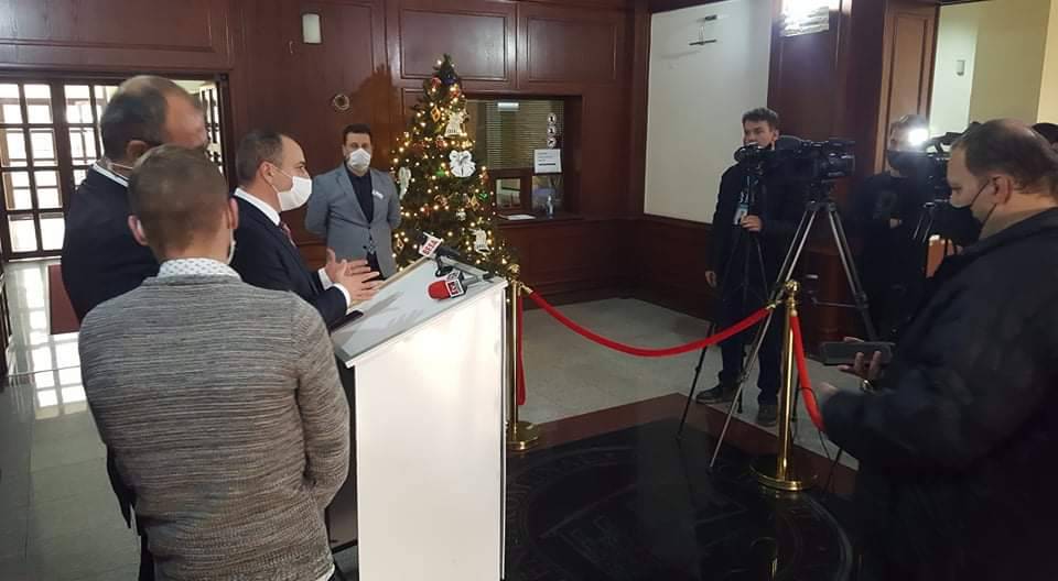 Büyükelçi Sakar, Prizren Belediyesi’ni Ziyaret Etti