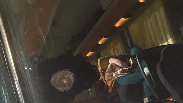 Sırbistan’da Gurbetçilerimizin İçinde Bulunduğu Otobüse Taşlı Saldırı