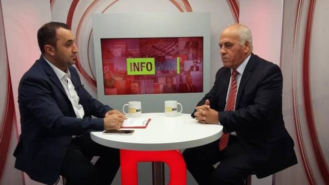 Salihaj: Kadri Veseli Vetëvendosje ile Flört Ediyor