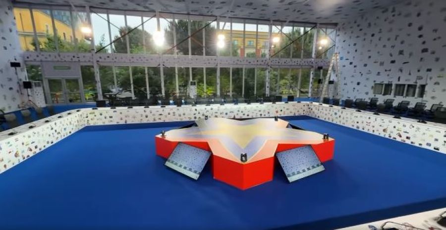     Avrupa Liderleri Siyasi Topluluk Zirvesi İçin Bugün Tiran'da Toplanıyor