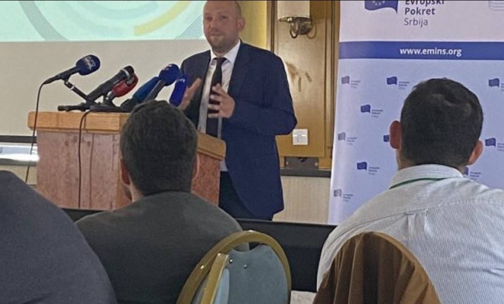 Kosova İçin Vize Serbestisi Fırsatını Kaçırmamalıyız