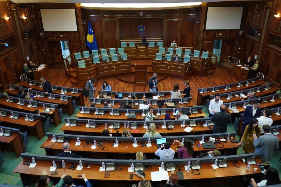 Muhalefet, RTK Yönetim Kurulunun Görevden Alınmasına Karşı
