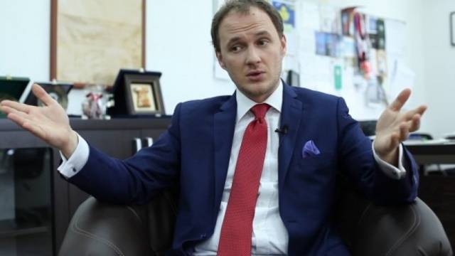 Selimi: Thaçi Şubat'ta Başkan, Olası Erken Seçimlerde PDK-LDK Ortak Liste ile