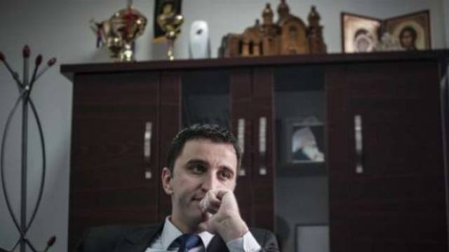Sırplar, Meclis ve Hükümet'teki Çalışmalarını Donduruyor