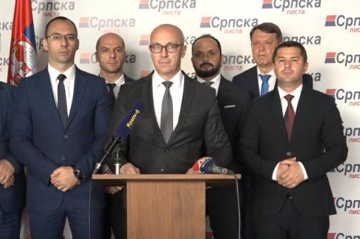 Sırplar, Kosova Kurumlarından Ayrılma Kararı Aldı