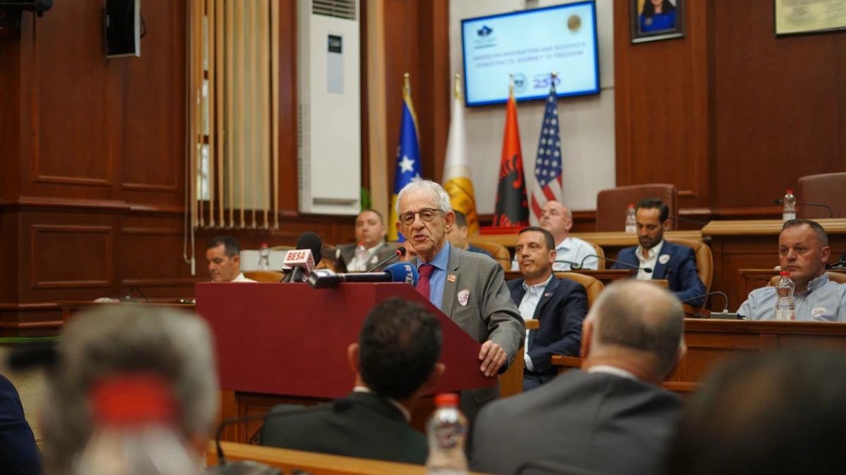 Kosova NATO Üyeliğinin ABD'nin Gündemine Girmesi İçin Lobi Yapmalı