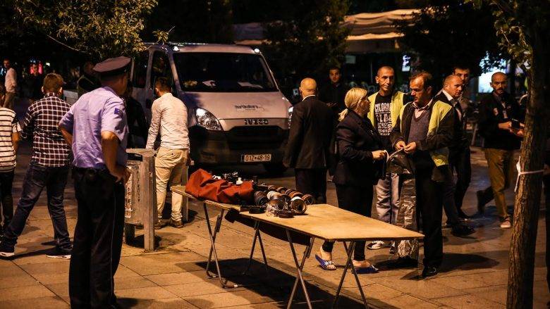 Priştine Meydanlarından Seyyar Satıcılar Uzaklaştırıldı