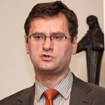 Kosova'ya PDK-LDK-AAK Koalisyonu Lazım