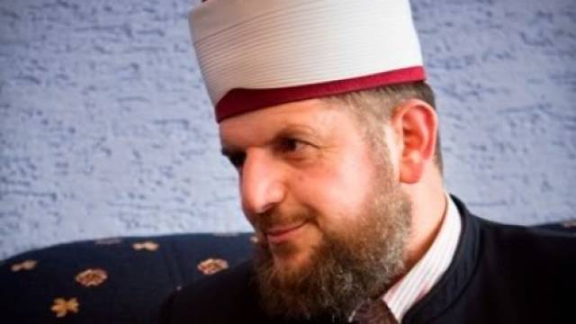 İmam Shefqet Krasniqi Ev Hapsinden de Serbest Bırakıldı