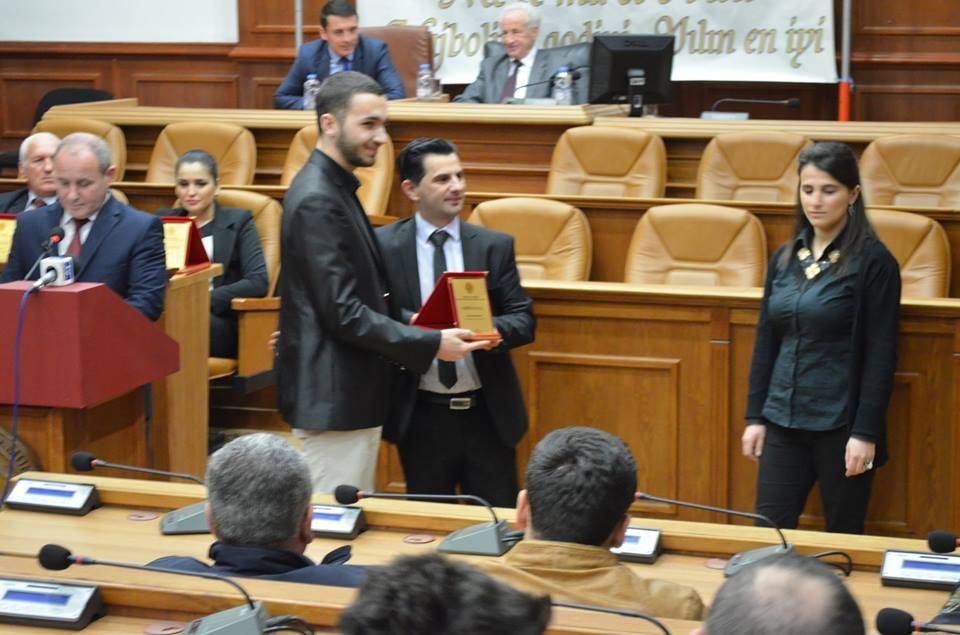 Genç Yaşta Takdir Edilmek Gururlandırıyor