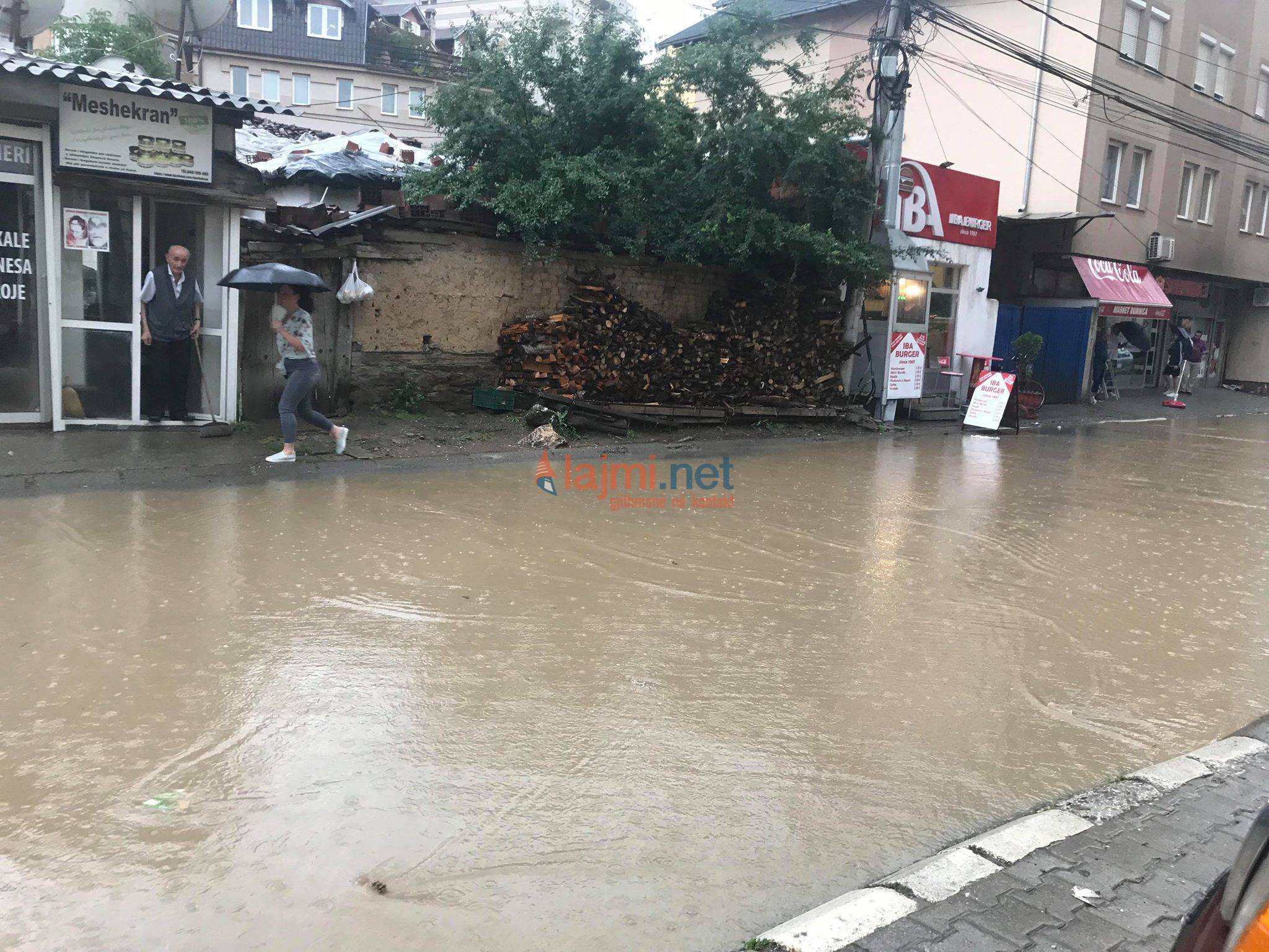 Dört Lüle Semti Su Altında Kaldı