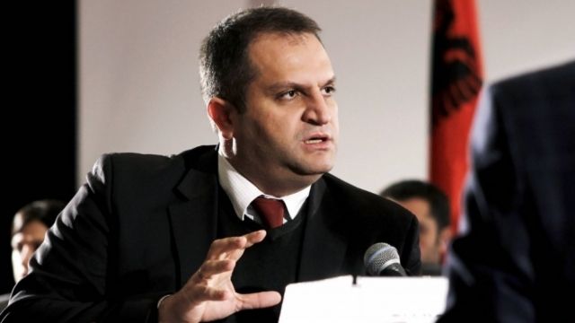 "Pozhegu" Şirketinin Tehdidi Nedeniyle Shpend Ahmeti Polis Koruması Altında