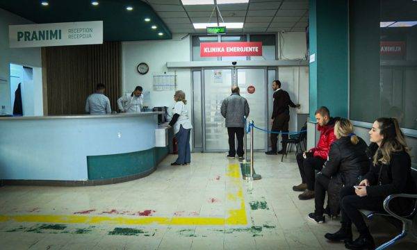 Hastanede Covid-19 Tedavisi Görenlerin Sayısındaki Düşüş Devam Ediyor