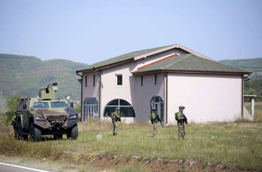 Sırbistan, Askeri Araçlarını Sınırdan Uzaklaştırdı