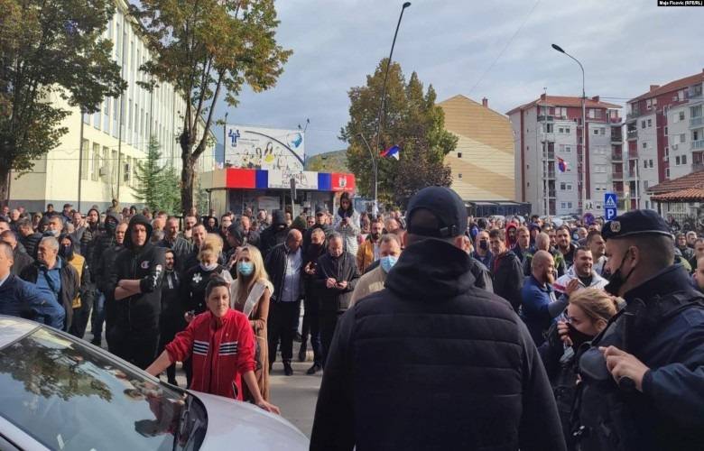 Sırplar, Kosova Polisi’nin Başlattığı Mal Kaçakçılığı Operasyonunu Sabote Etmeye Çalışıyorlar