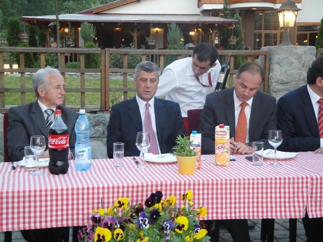 Başbakan Prizren Eğitim Emekçilerini Ağırladı