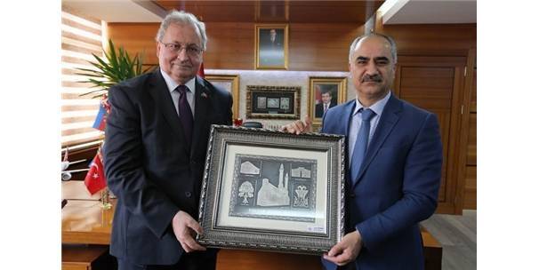 Kosova Büyükelçisi Spahiu, Sivas Belediyesi'ni Ziyaret Etti