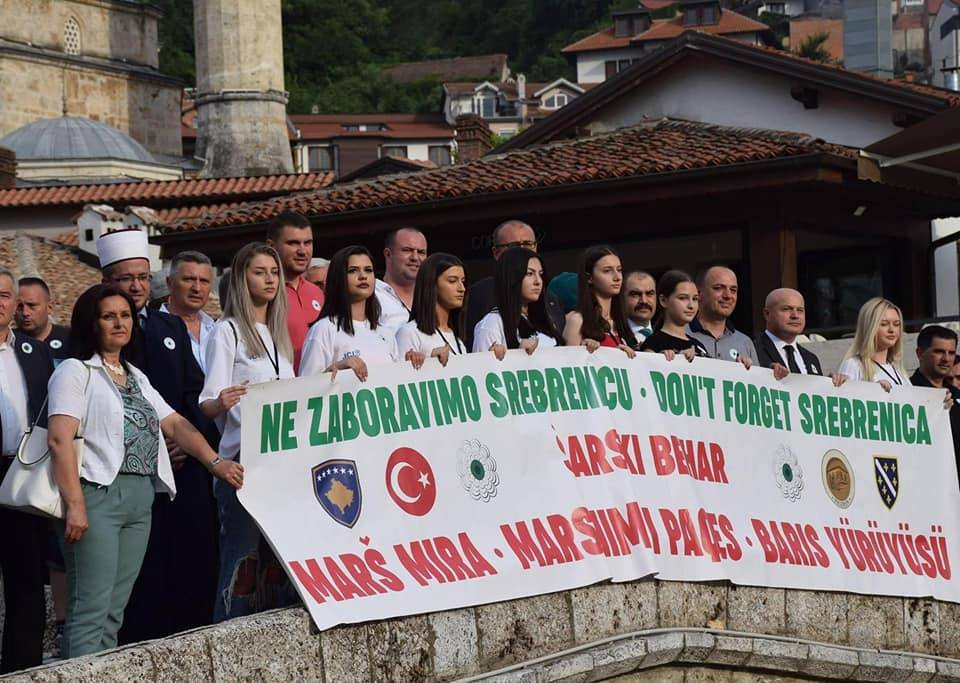 Kosova’da Srebrenitsa Soykırımı Kurbanları Anıldı