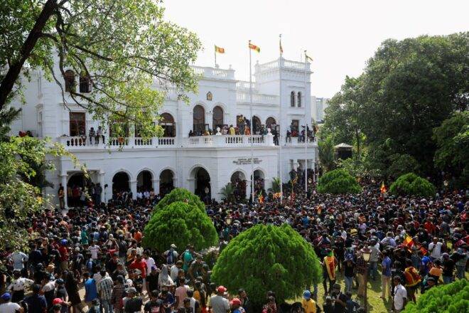 Sri Lanka’da eylemciler bu defa başbakanlığı bastı