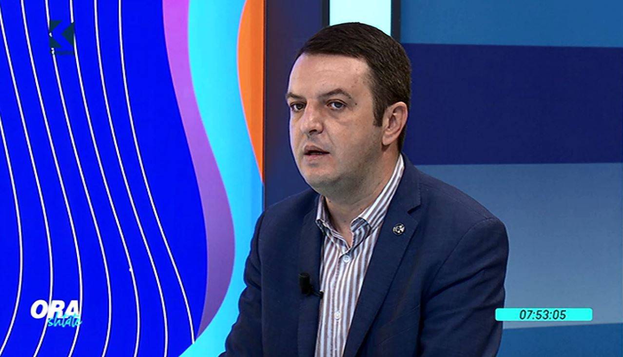 Adalet,  Siyaset Yapma Eğiliminde Olduğunda Endişeleniyoruz
