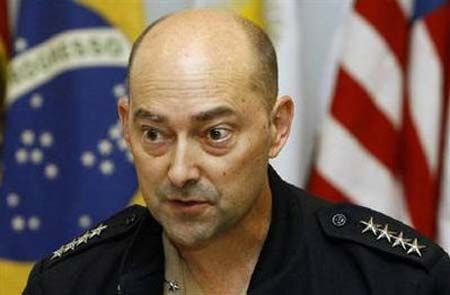 Stavridis NATO'nun Kosova'ya desteğini Yineledi