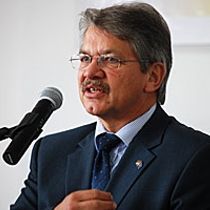 Steinbach: İşbirliği Yapmak Kaçınılmaz