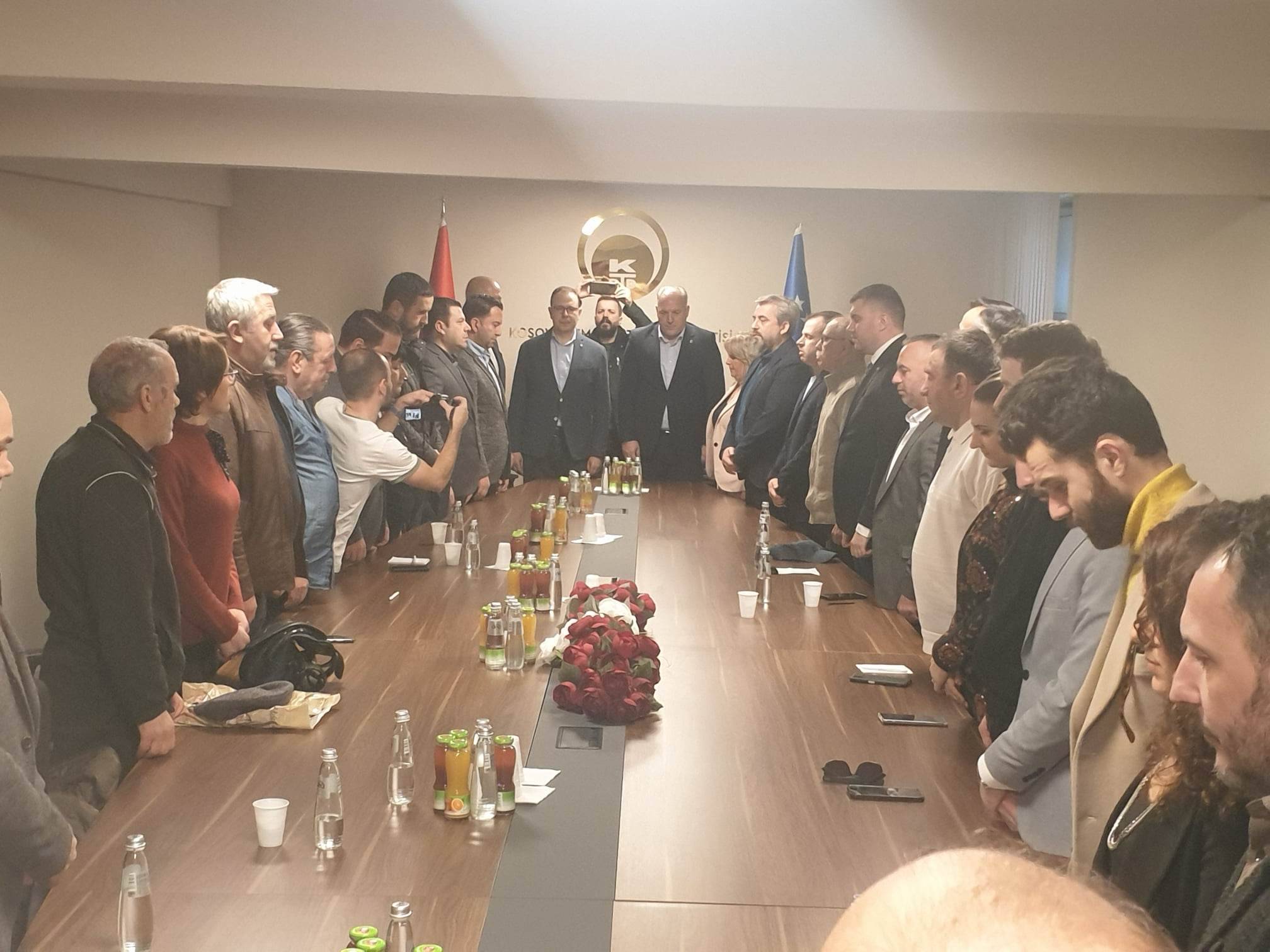 Büyükelçi Angılı STK'lerden Depremde Sergllenen Dayanışma ve Birliği Sürdürmelerini İstedi