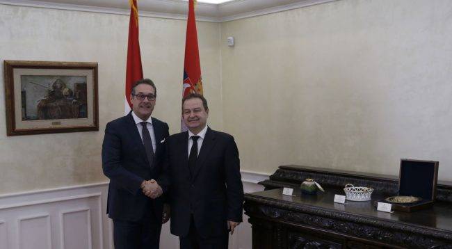 Avusturya Başbakan Yardımcısı Kosova’nın Uluslararası Örgütleri Üyeliğine Karşı