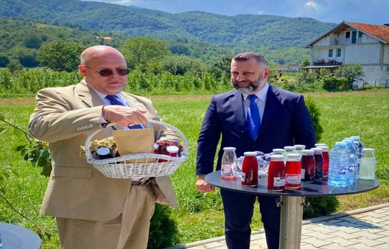 Hovenier Ştırpçe’yi Ziyaret Etti