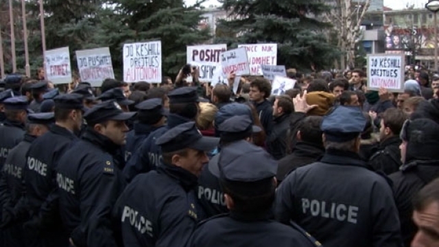 Öğrenciler Bugün de Protestoda