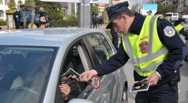 Polis, Sürücü Belgelerini Almakla Temel Hakları İhlal Ediyor