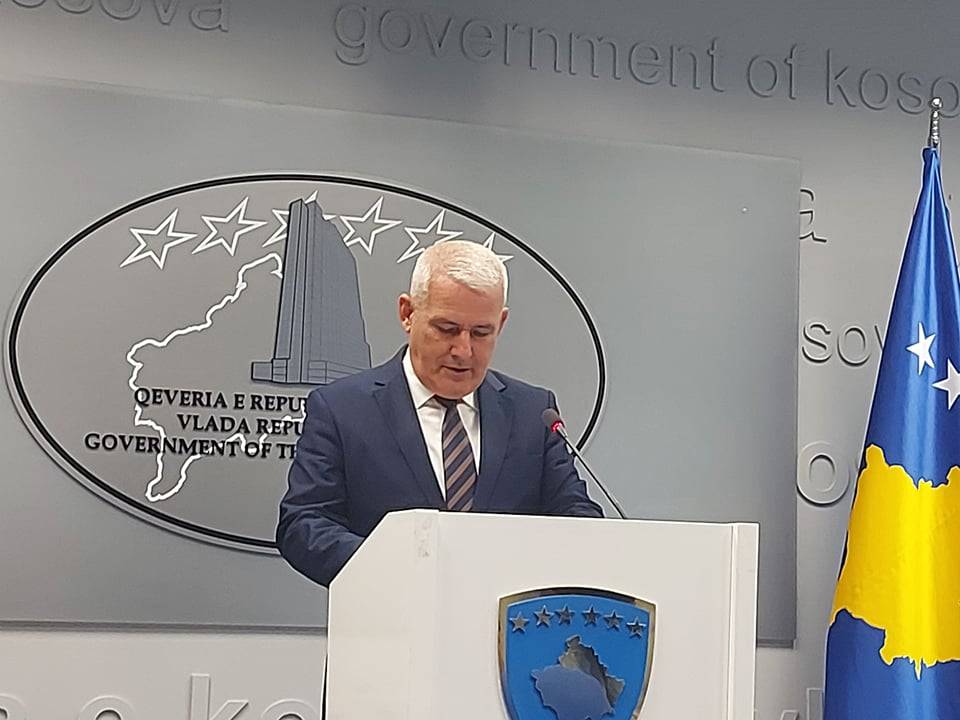 Sveçla’dan Sırplara Çağrı: Yolları Engellemeyin