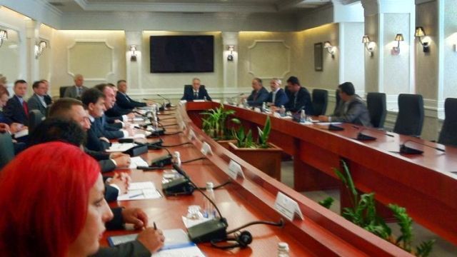 Thaçi Meclis Başkanlığı'nın Toplantısını Terk Etti
