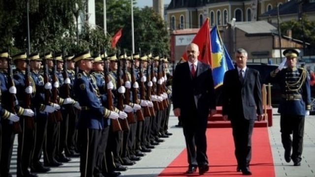 Kosova ve Arnavutluk Hükümetleri Toplantısı Cumartesi