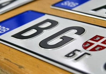 SRB Araba Plakaları Örtülebilir?
