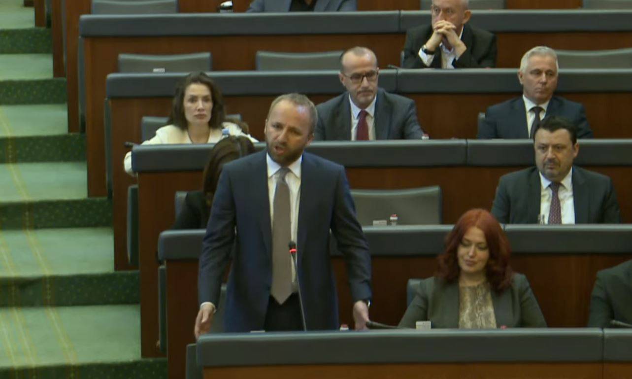 Soruşturma Komisyonu Kurulmadan Meclis Oturumunun Devam Etmesi Anlamsız