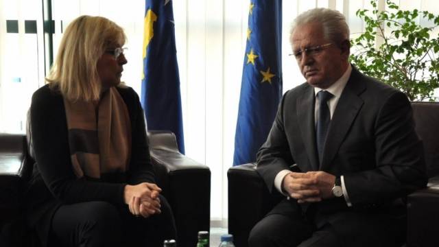 Merk: Kosovalı Sığınmacılar Geri Gönderilecek
