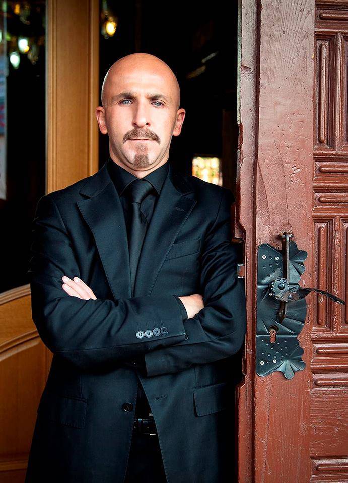 Taner Güçlütürk'e 2018 Yılı Edebiyat Ödülü