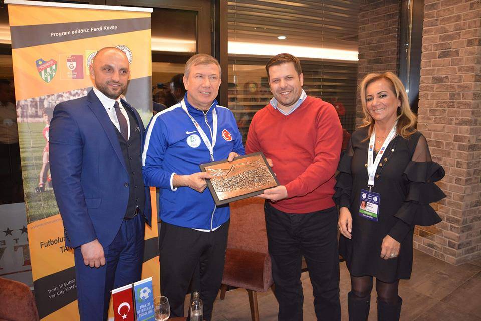 Tanju Çolak Spordaki Başarılarını ve Karşılaştıkları Güçlükleri Anlattı