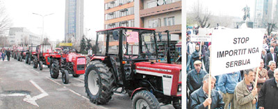 Traktörler Kosova'yı Bastı