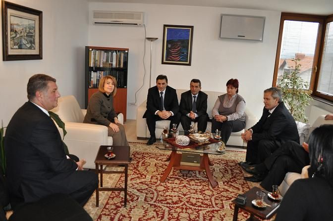 Büyükelçi Ozan'a Taziyeler Sunuldu